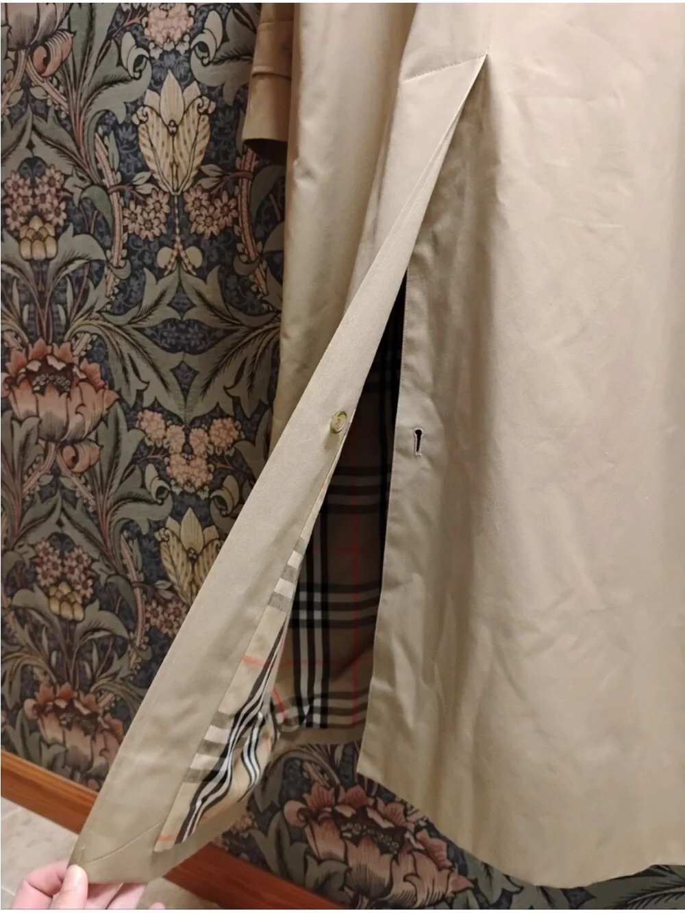 Vintage Burberrys Trench Coat - Single Breasted - Picture 13 of 16
